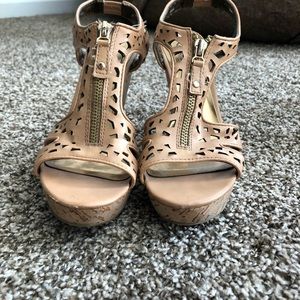 Carlos Santana 4 1/2 inch Gold Wedge